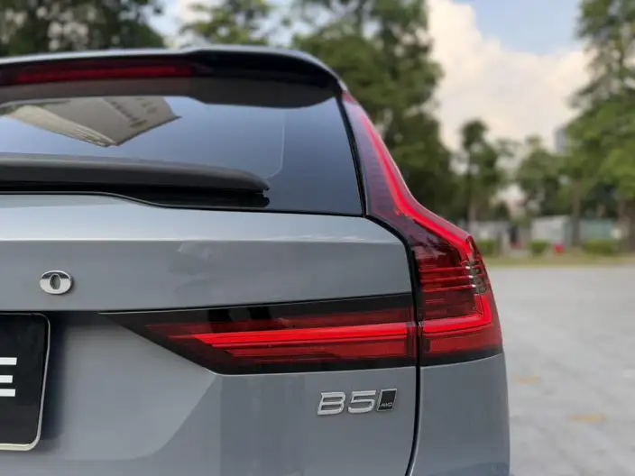 Volvo V90 2022 Model Cross Country B5 AWD Zhiyuan Edition – фото 7