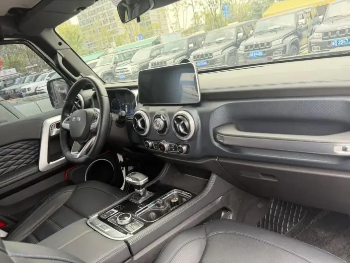 BAIC BJ40 2023 Model 2.0D Automatic 4WD Blade Hero Edition Warrior Model – фото 7