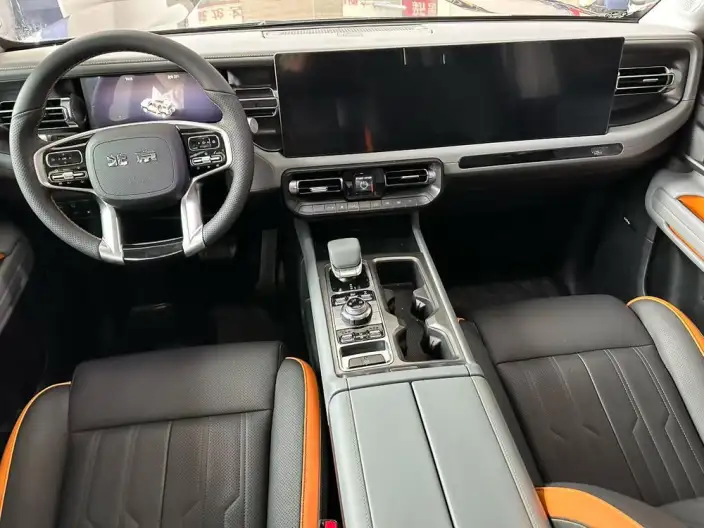 BAIC BJ40 Extended Range 2025 Model Advanced version – фото 6