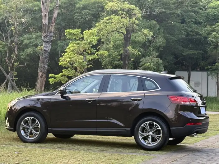 BORGWARD BX7 2018 Model 28T 4WD Comfort Model 5 seat – фото 3