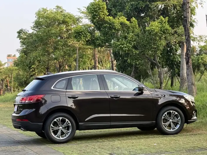 BORGWARD BX7 2018 Model 28T 4WD Comfort Model 5 seat – фото 5