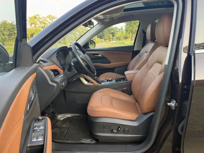 BORGWARD BX7 2018 Model 28T 4WD Comfort Model 5 seat – фото 8