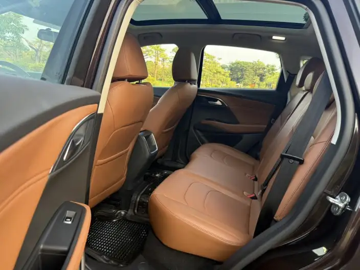 BORGWARD BX7 2018 Model 28T 4WD Comfort Model 5 seat – фото 9