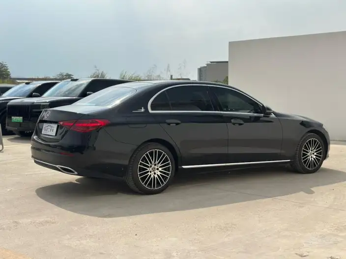 Mercedes-Benz C-Class 2022 Model C 260 L – фото 6