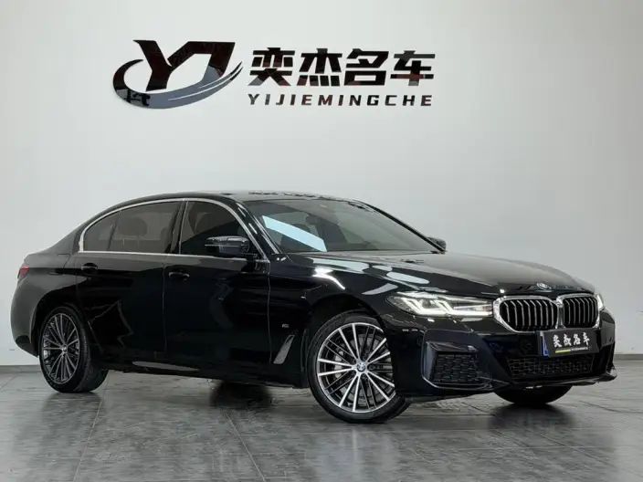 BMW 5 Series 2023 Model 530Li Leading Model M Sports Set – фото 3