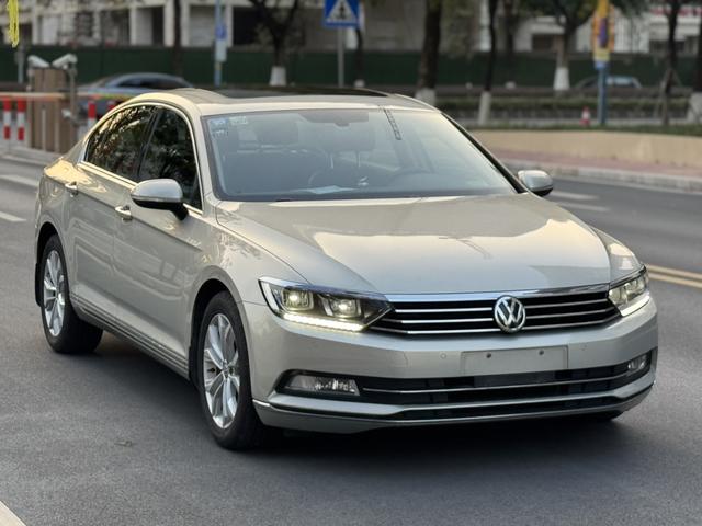 Volkswagen Magotan 2019 330TSI DSG Luxury China VI – фото 4