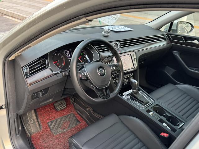 Volkswagen Magotan 2019 330TSI DSG Luxury China VI – фото 8