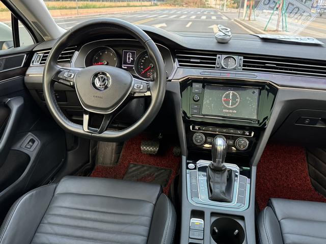 Volkswagen Magotan 2019 330TSI DSG Luxury China VI – фото 14
