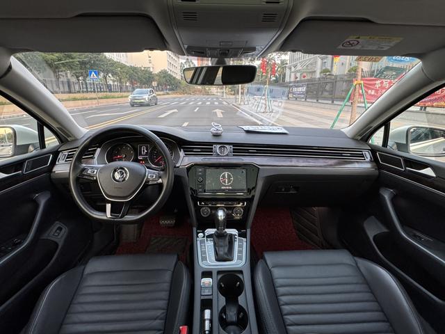 Volkswagen Magotan 2019 330TSI DSG Luxury China VI – фото 15