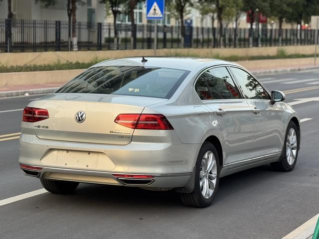 Volkswagen Magotan 2019 330TSI DSG Luxury China VI – фото 22