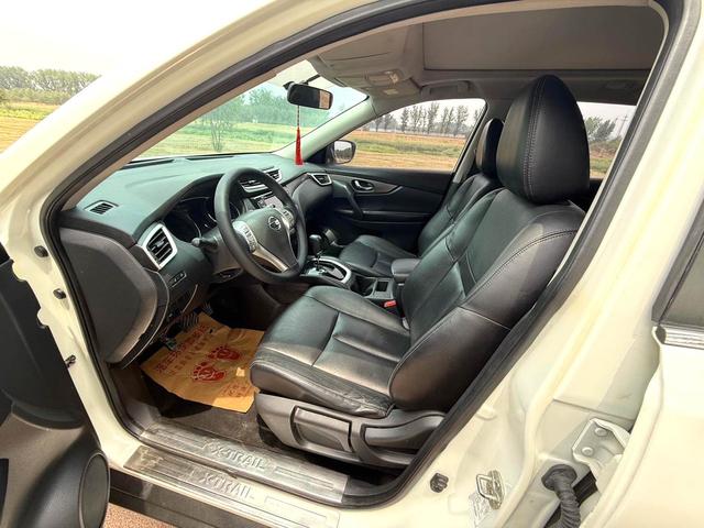 Nissan X-Trail 2015 модификация 2.0L CVT Com f ort MAX Edition 2WD – фото 4