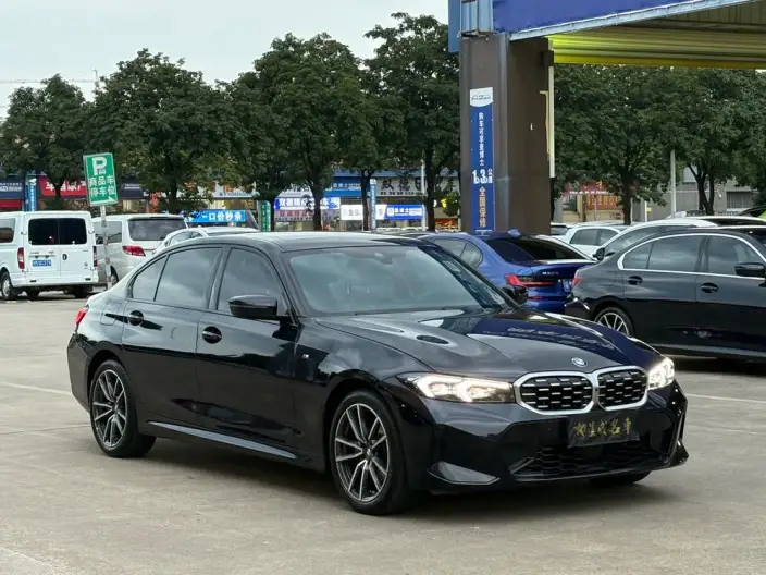 BMW 3 Series 2026 Model 325Li M Sports Set – фото 3