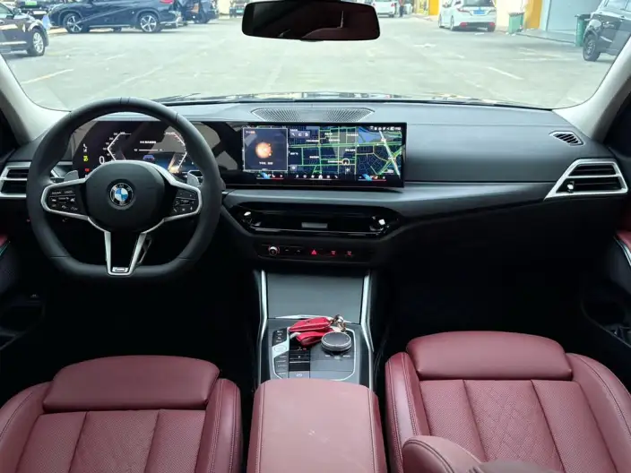 BMW 3 Series 2026 Model 325Li M Sports Set – фото 7