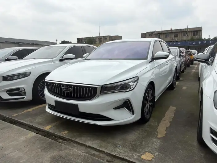 Geely Emgrand 2022 Model No. 4 Gen 1.5L CVT Flagship Model – фото 1
