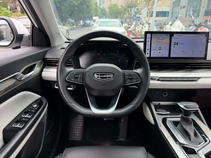 Emgrand L 2022 Model 1.4T CVT Supreme Model – фото 9
