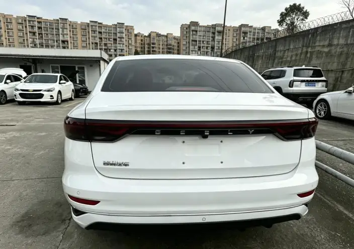 Geely Emgrand 2023 Model No. 4 Gen Champion Edition 1.5L CVT Luxury Model – фото 5