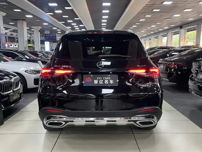 Mercedes-Benz GLC 2024 Model GLC 300 L 4MATIC Luxury Model 5 seat – фото 5