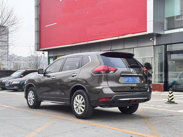 Nissan X-Trail Модель 2019 года 2.0L CVT Smart Connect VII seat Com f ort Edition 2WD – фото 3