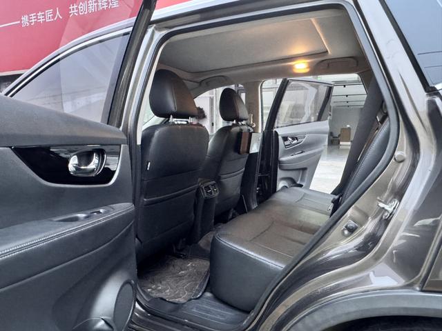 Nissan X-Trail Модель 2019 года 2.0L CVT Smart Connect VII seat Com f ort Edition 2WD – фото 7