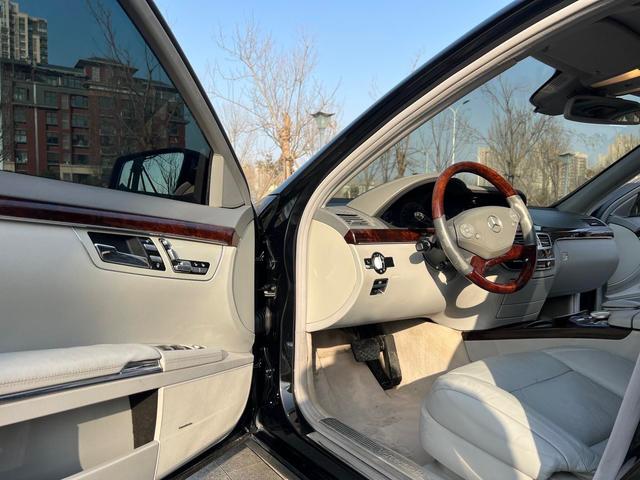 Mercedes-Benz S-Class 2012 модификация S 400 L HYBRID Grand Edition – фото 4