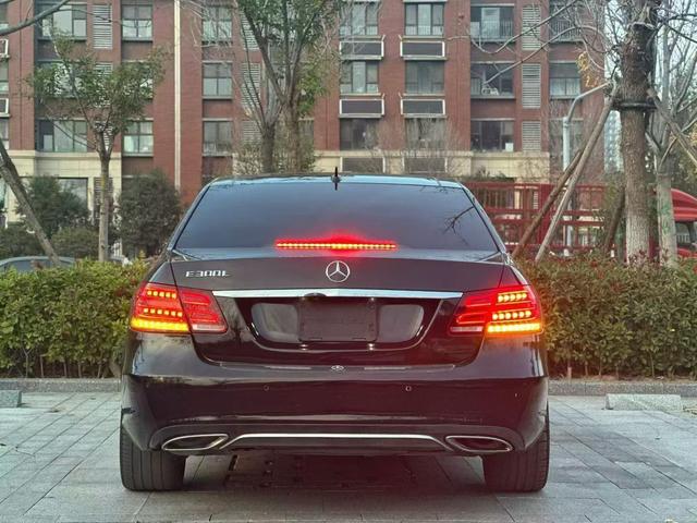 Mercedes-Benz E-Class 2015 модификация E 260 L Sport Sport – фото 8