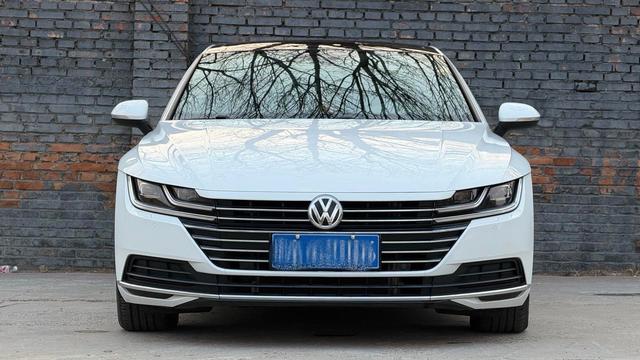 Volkswagen CC Модель 2020 года 330TSI Charm Style Edition Country VI – фото 2