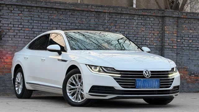 Volkswagen CC Модель 2020 года 330TSI Charm Style Edition Country VI – фото 3