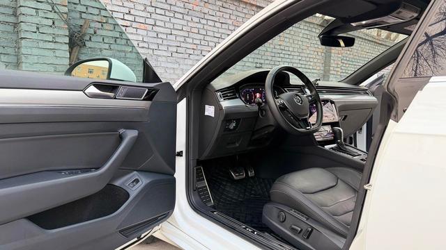 Volkswagen CC Модель 2020 года 330TSI Charm Style Edition Country VI – фото 5