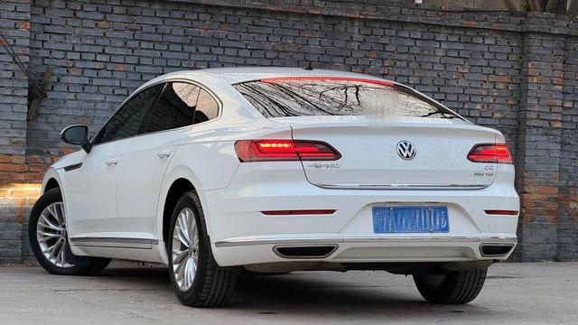 Volkswagen CC Модель 2020 года 330TSI Charm Style Edition Country VI – фото 7