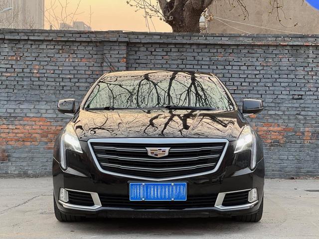 Cadillac XTS 2018 28T Elite – фото 2