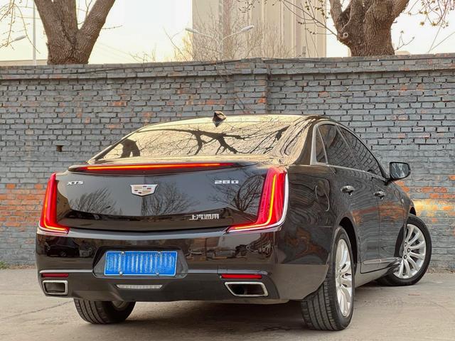 Cadillac XTS 2018 28T Elite – фото 9