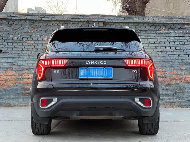 Lynk & Co 01 2017 2.0T 2WD Type Pro – фото 8