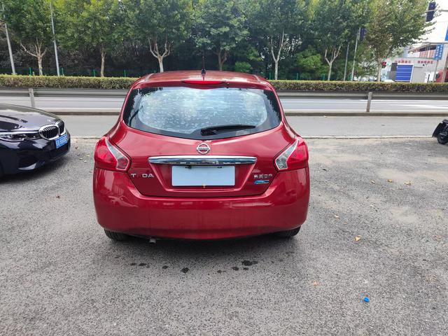 Nissan Tiida 2014 модификация 1.6L CVT Com f ort – фото 5