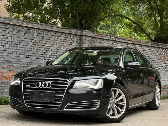 Audi A8 2013 модификация A8L 55 TFSI quattro Luxury – фото 1