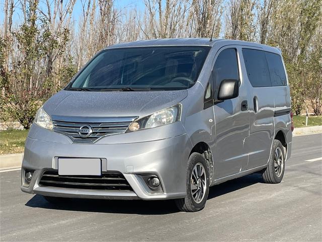 Nissan NV200 2016 модификация 1.6L CVT Luxury