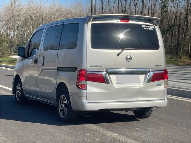 Nissan NV200 2016 модификация 1.6L CVT Luxury – фото 7
