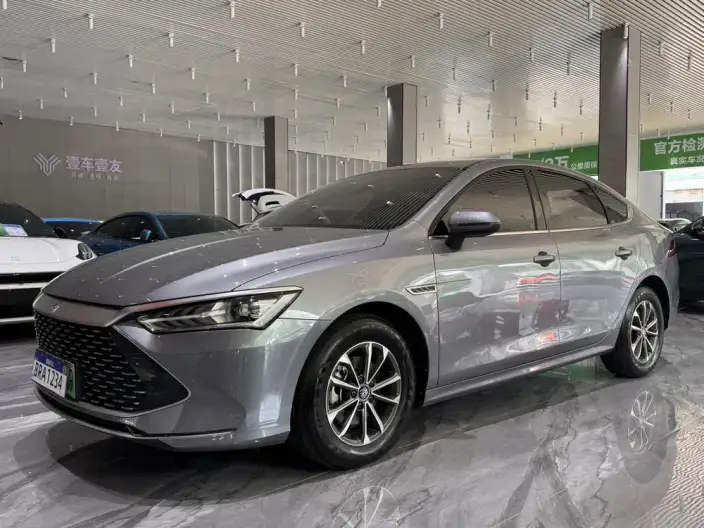 BYD Qin PLUS DM 2023 Model DM-i Champion Edition 55KM Leading Model – фото 1