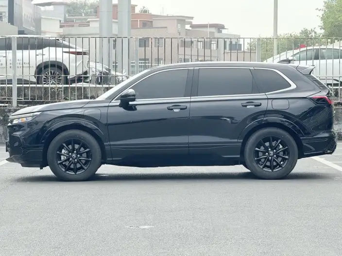 Honda BREEZE PHEV 2025 Model e:PHEV Exclusive Edition – фото 4