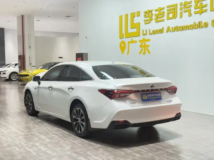 Toyota Avalon 2022 Model Hybrid 2.5L Deluxe Edition – фото 5