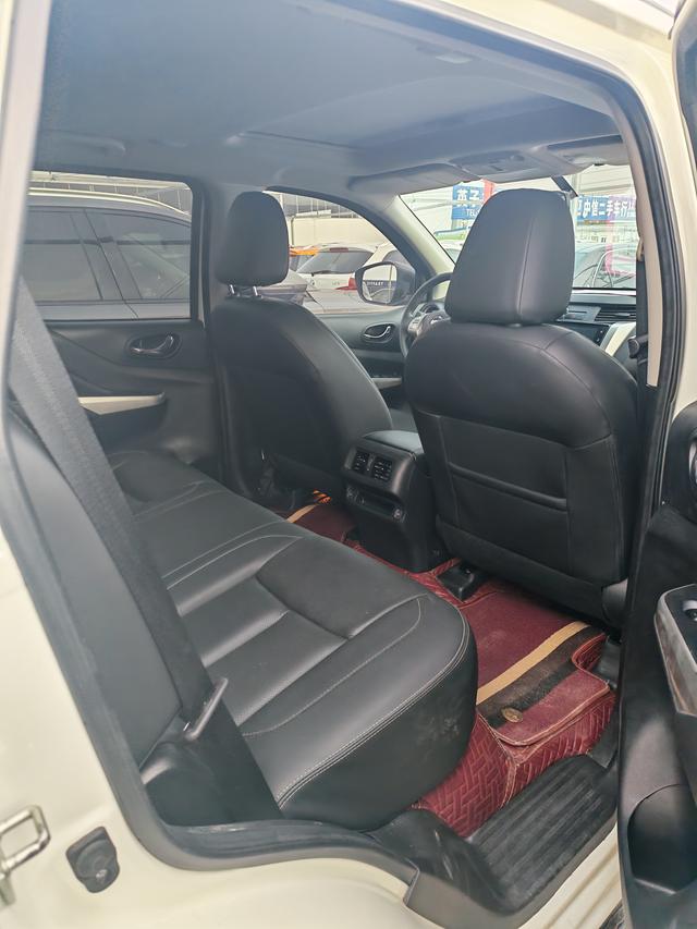 Nissan Terra 2020 2.5L Auto 4WD Luxury – фото 3