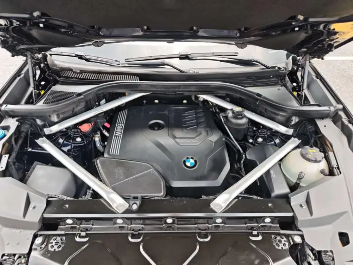BMW X5 2022 Model Facelift xDrive 30Li Exclusive Model M Sports Set – фото 9