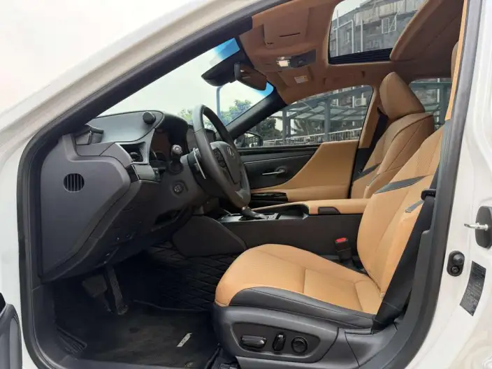 Lexus ES 2022 Model 300h Superior Edition – фото 8