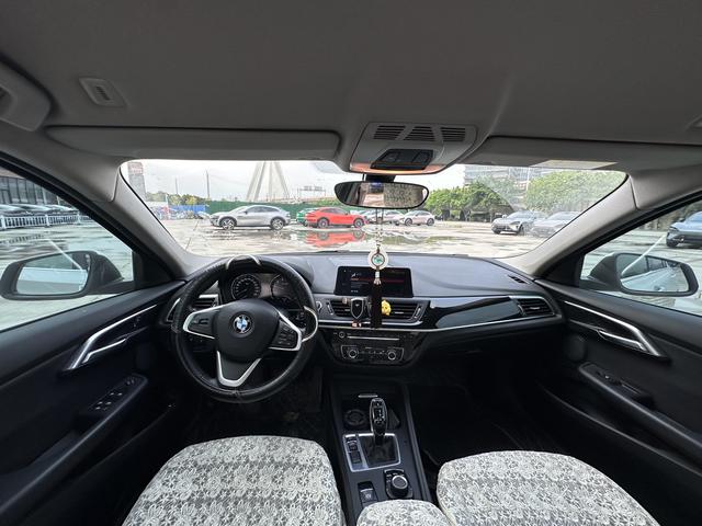 BMW 1 Series Модель 2020 года 120i Fashion – фото 4