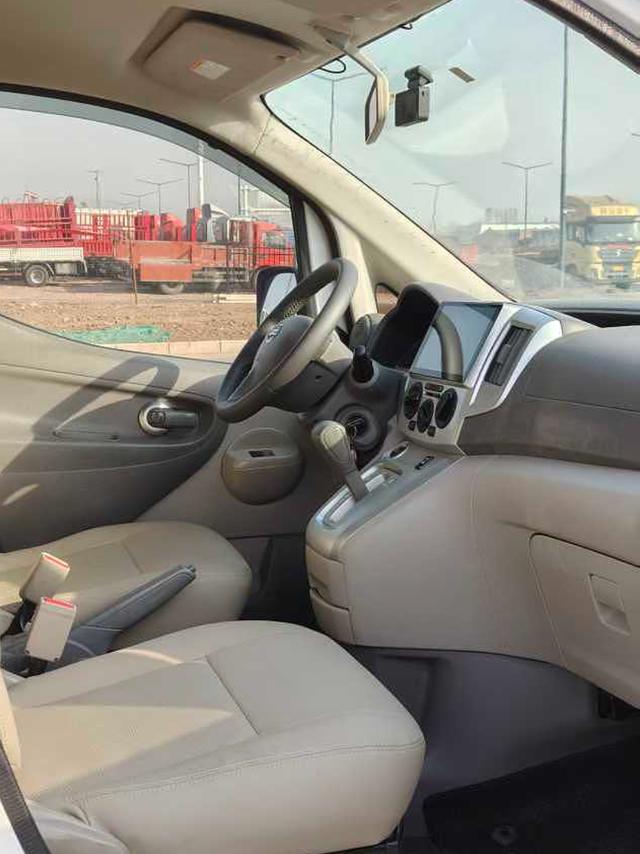 Nissan NV200 2014 модификация 1.6L CVT Luxury National IV – фото 6