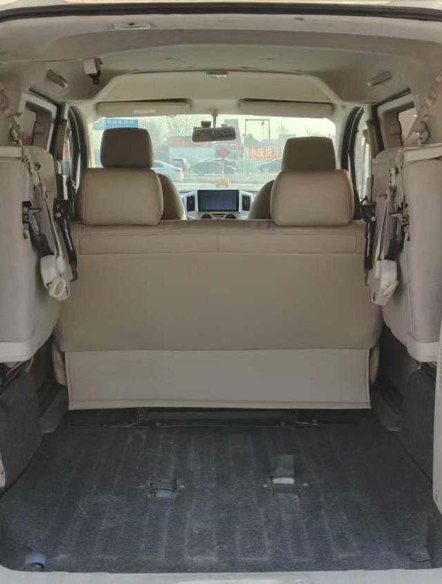 Nissan NV200 2014 модификация 1.6L CVT Luxury National IV – фото 9