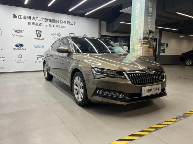 Skoda Superb Модель 2019 года TSI280 DSG Com f ort Edition – фото 3