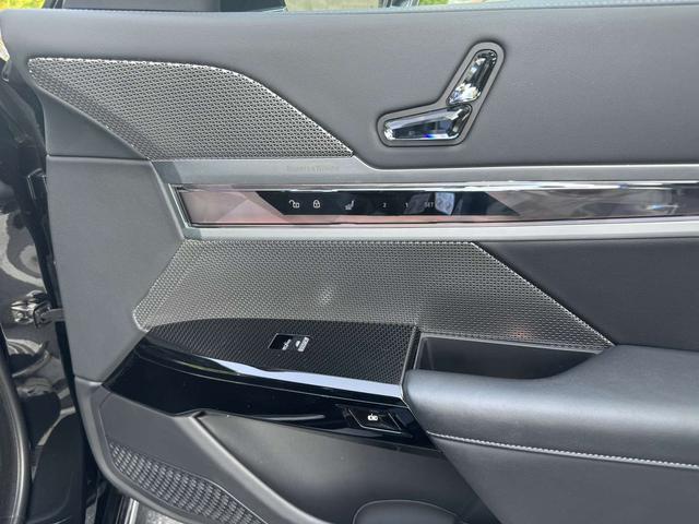 BMW i7 Раздел 2023 eDrive50L Exclusive M Sports Set – фото 7