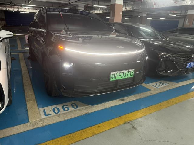 Li Auto L6 2024 Max – фото 3