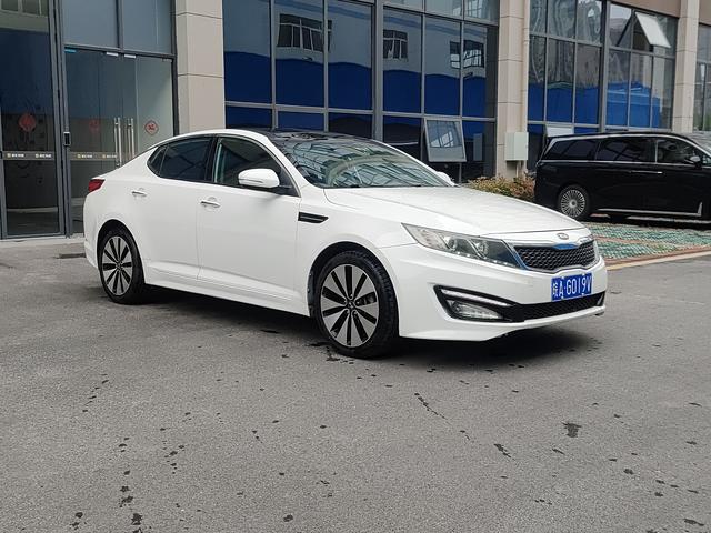 Kia K5 2012 2.0L Automatic DLX Special edition – фото 3