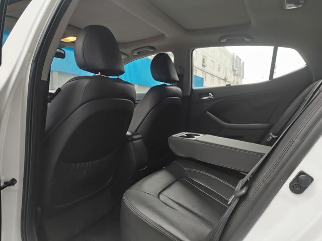 Kia K5 2012 2.0L Automatic DLX Special edition – фото 5